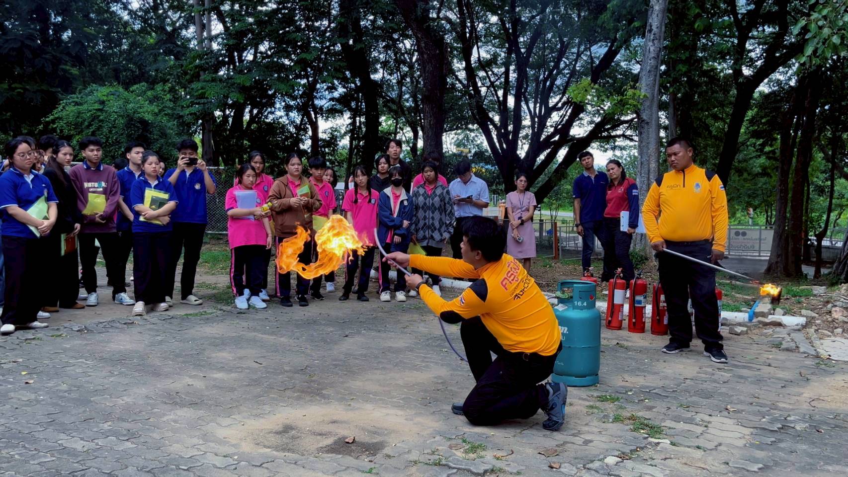 โครงการอบรมเชิงปฏิบัติการ “การฝึกดับเพลิงขั้นต้นเพื่อความพร้อมในการตอบโต้เหตุฉุกเฉินเพลิงไหม้”